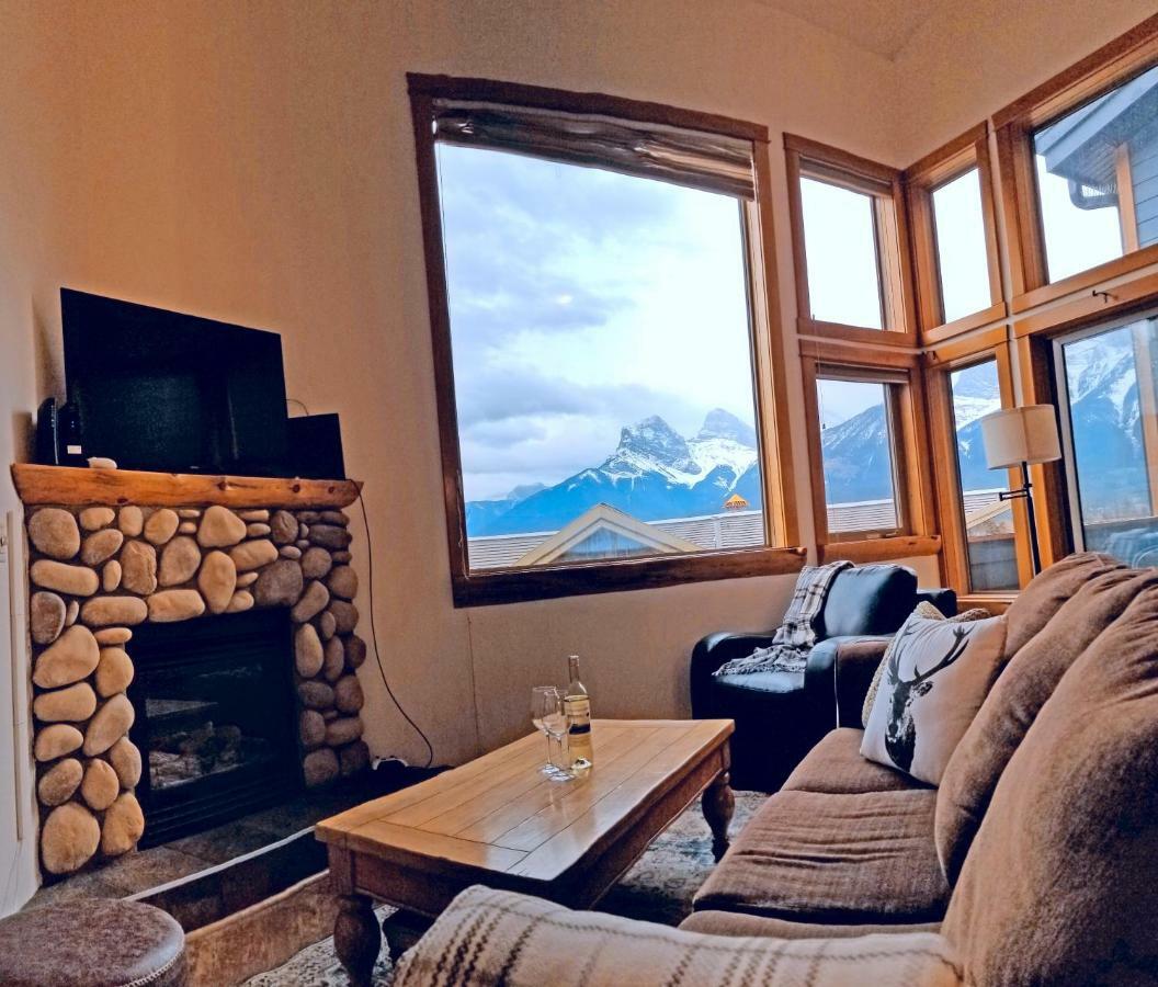 Downtown Loft, Mountain Views, Fireplace, Couple'S Retreat, Walker'S Paradise Canmore Exterior foto